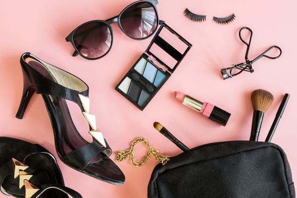 How to choose Women Accessories in Egypt?
