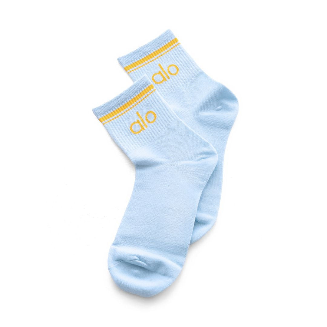 Alo Yoga Unisex Half-Crew Throwback Sock - BLU