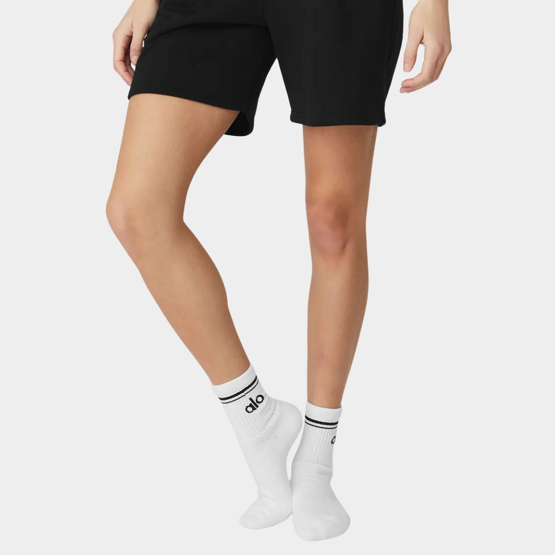 Alo Yoga Unisex Half-Crew Throwback Sock - WHTBLK
