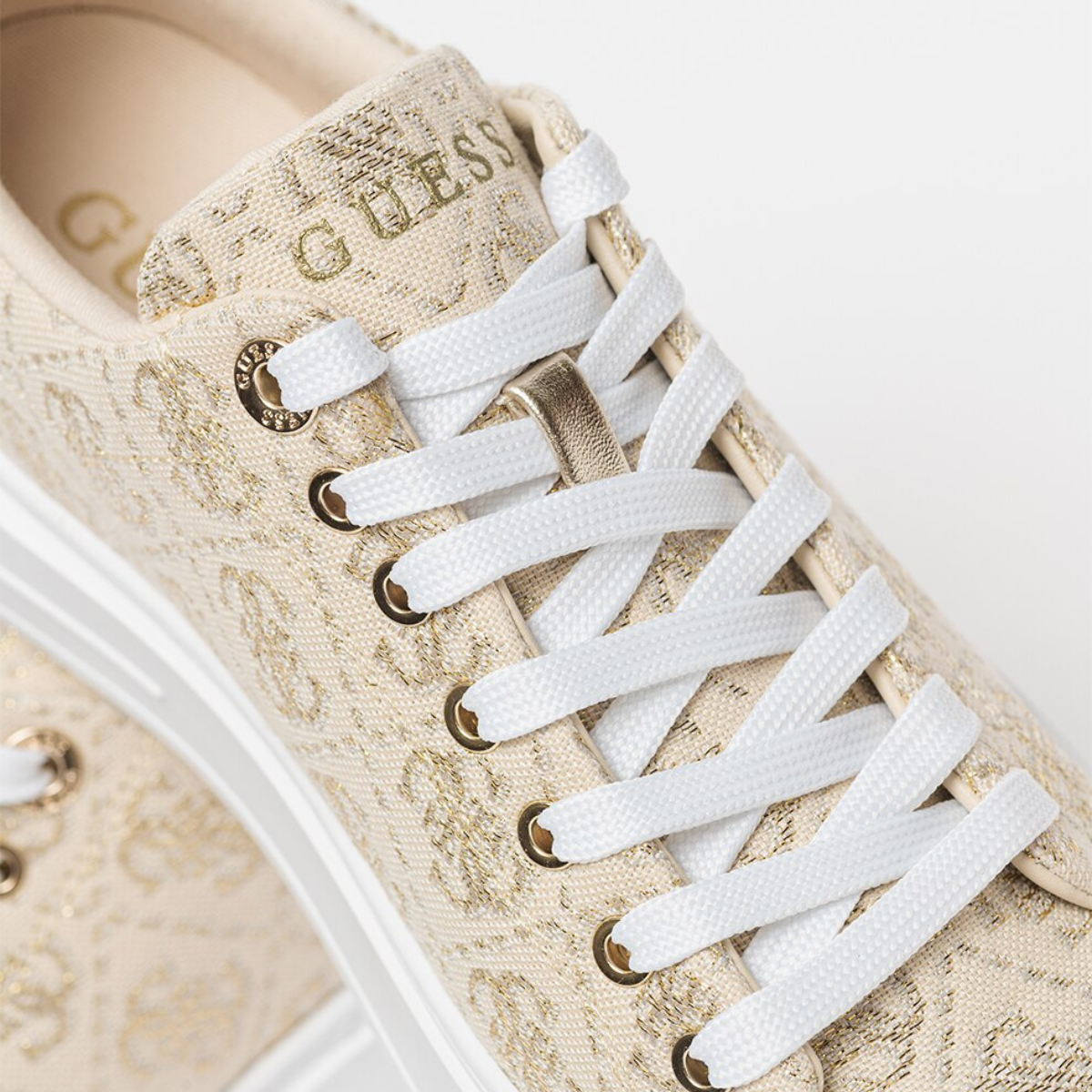GUESS Denesa 4G Logo Sneakers - BEG