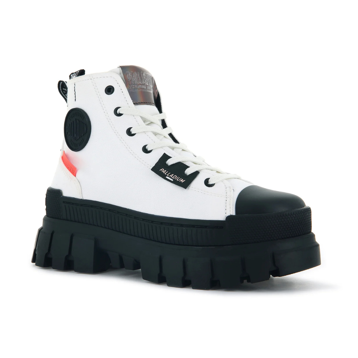 PALLADIUM REVOLT HI TX 97242-116 - White / 40