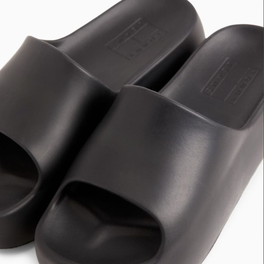 Tommy Hilfiger Chunky Flatform Pool Slides - BLK - Shoes