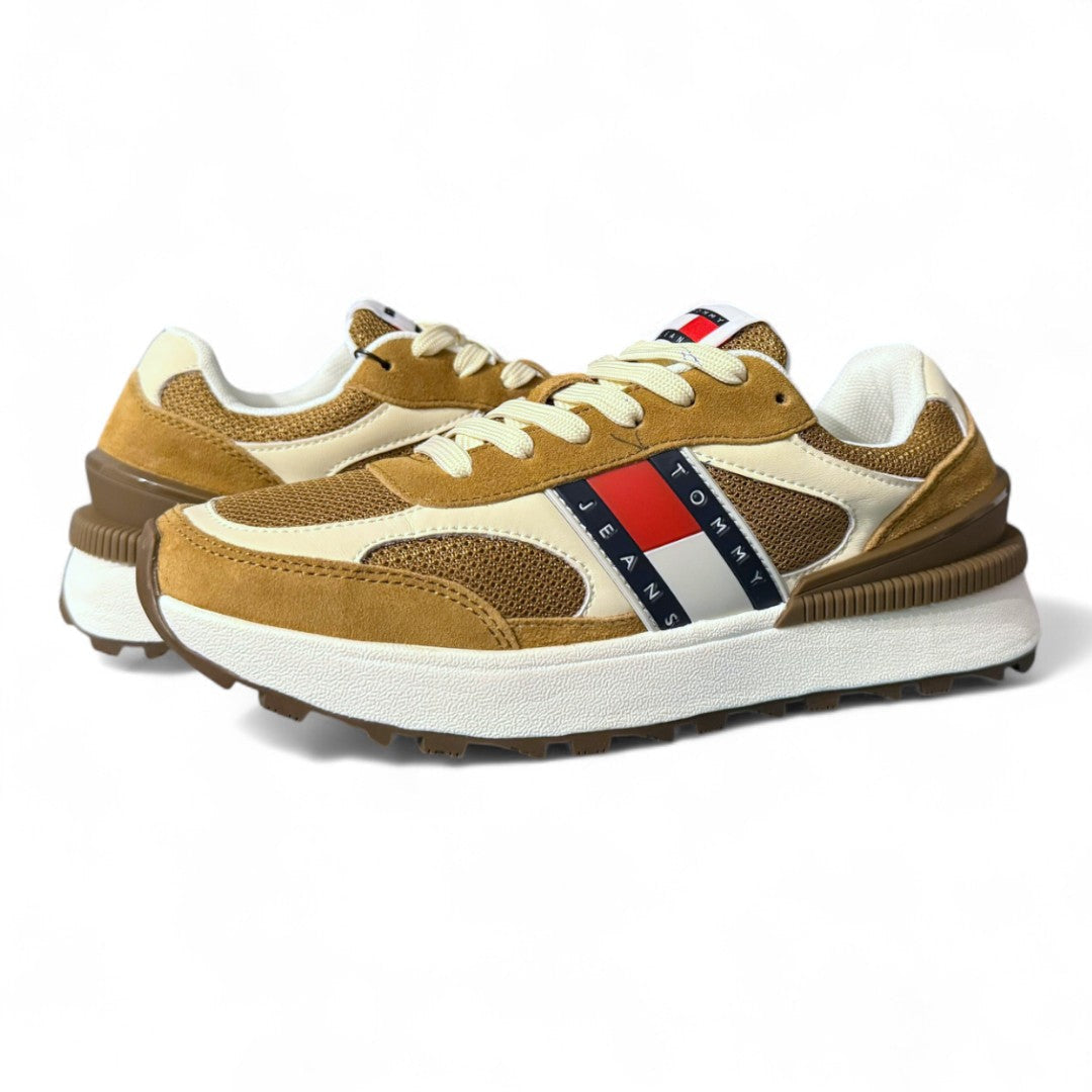 Tommy Hilfiger Jeans TJM Technical Runner ESS EM0EM01537 WHTTAN
