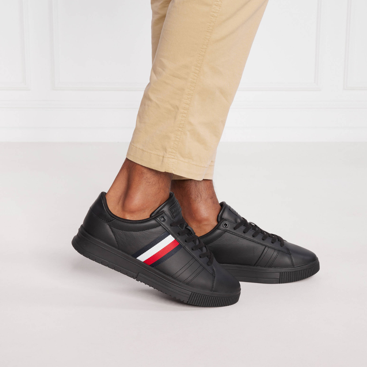 Tommy Hilfiger Supercup Leather FM0FM04706-BLK