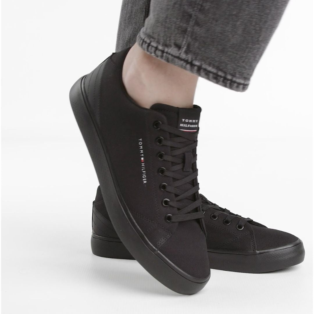 Tommy Hilfiger Tennis shoes Th Hi Vulc Core Low Canvas FM0FM04737-BLK