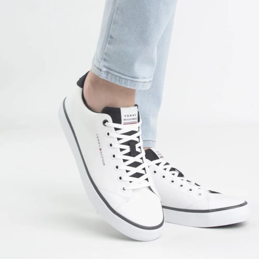Tommy Hilfiger Th Hi Vulc Core Low Mesh Sneaker FM0FM04685 - WHT - Shoes