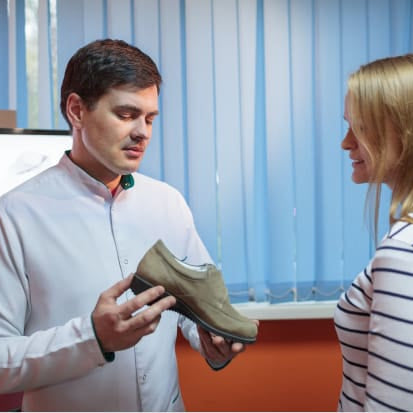 How to wisely choose orthopedic shoes in Egypt?