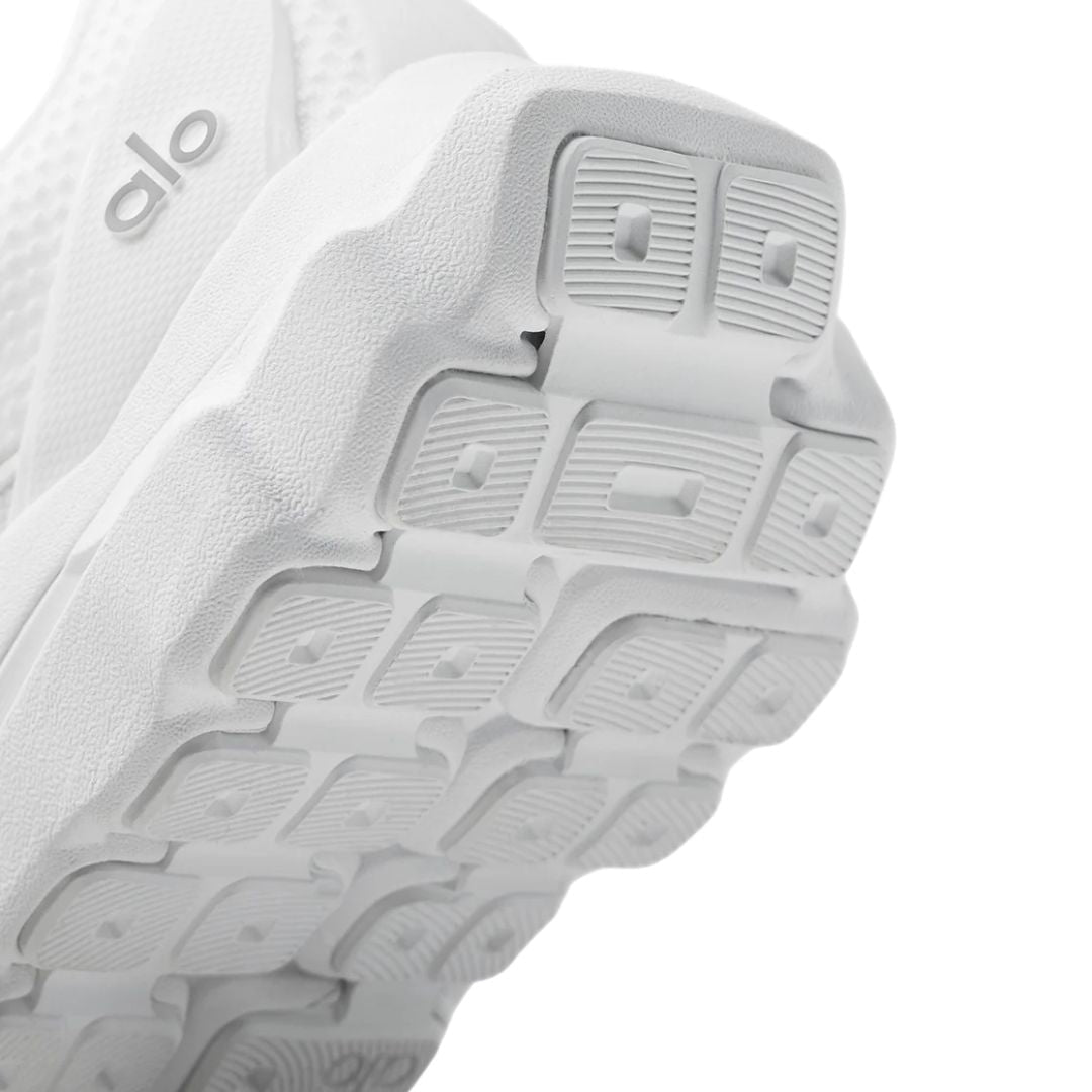 Alo Runner Trainer Wht Extra Firm Heel Cushioning – JLOOD.COM