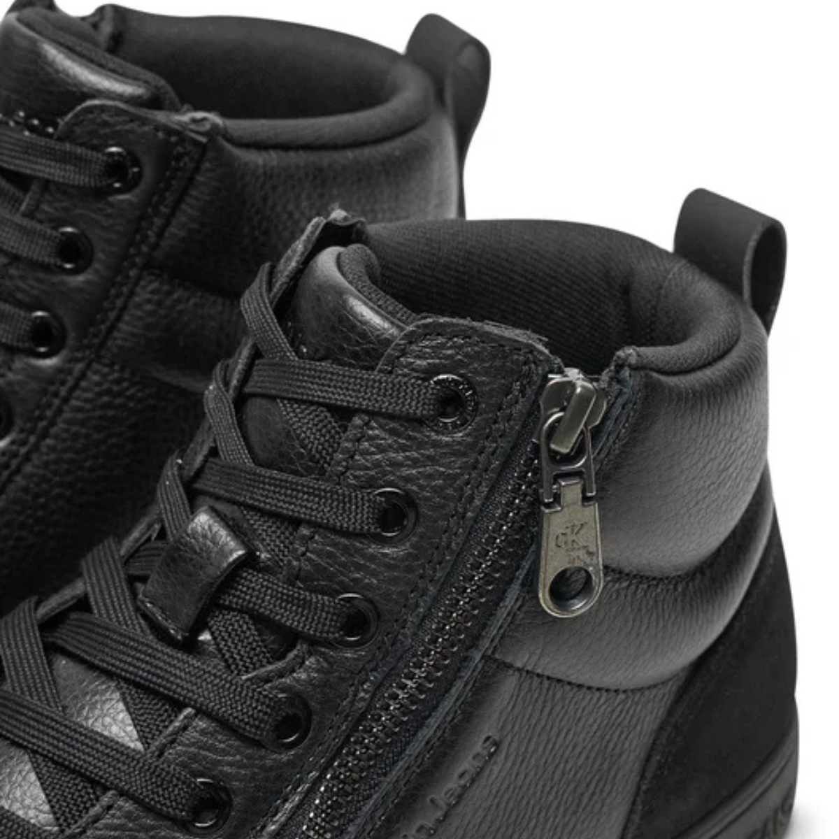 Calvin Klein Jeans Classic Cupsole Zip MID MG IN YM0YM01156- BLK