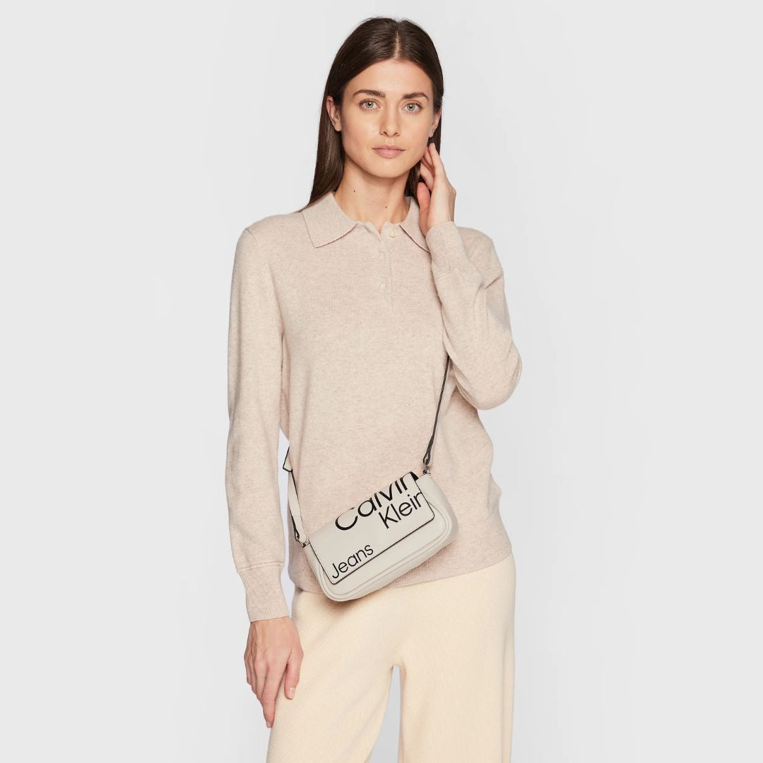 Calvin Klein Jeans Handbag Sleek Flap Conv Sb20 Aop K60K610062-CRM - Cream