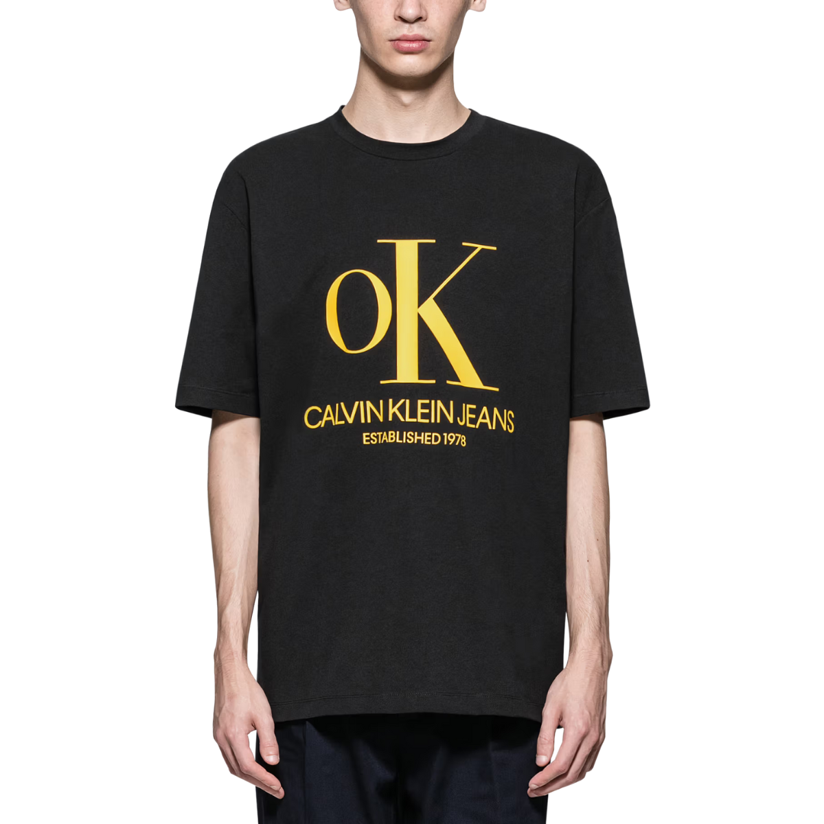 Calvin Klein Jeans OK Logo Print T-Shirt - BLK - Black / M