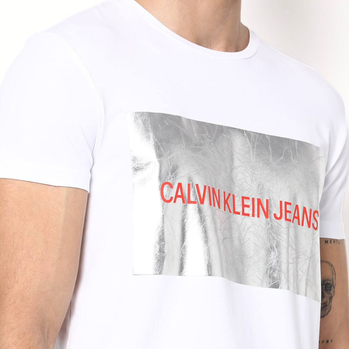 Calvin Klein JEANS Printed Slim Fit Crew-Neck T-shirt