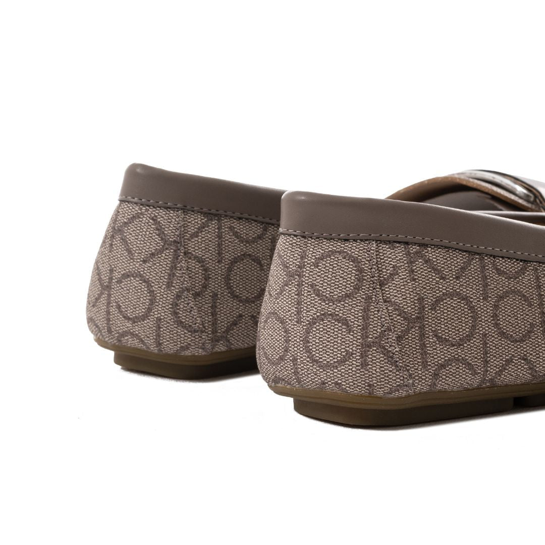 Calvin Klein Leonie Monogram Loafers Women - BEG