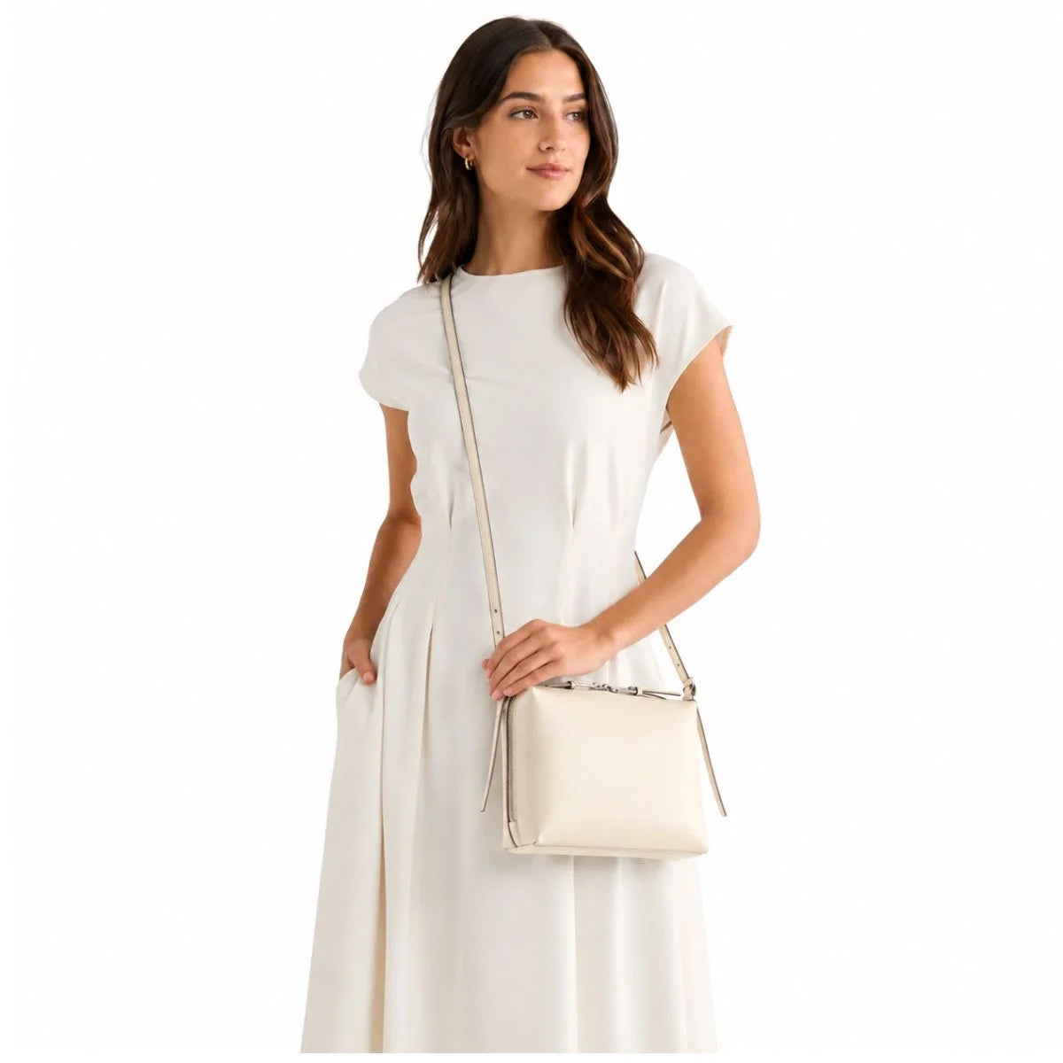 Calvin Klein Lowne Leather Crossbody Bag Women - CRM - Cream