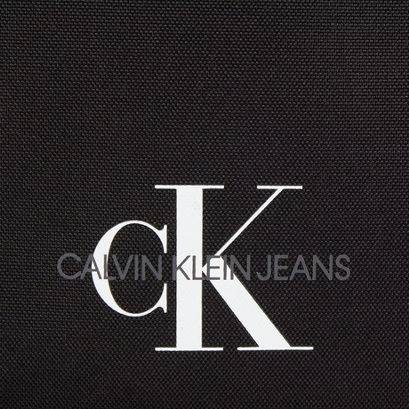 Calvin Klein Shoulder Bag K50K505815 FLATPACK W/PCKT - BLK - Black