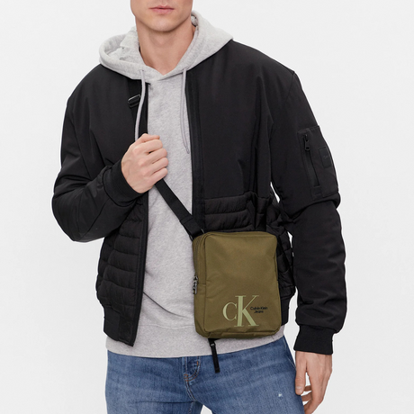 Calvin Klein Sport Essentials Reporter S Dyn Bag K50K508890 - OLV - Olive