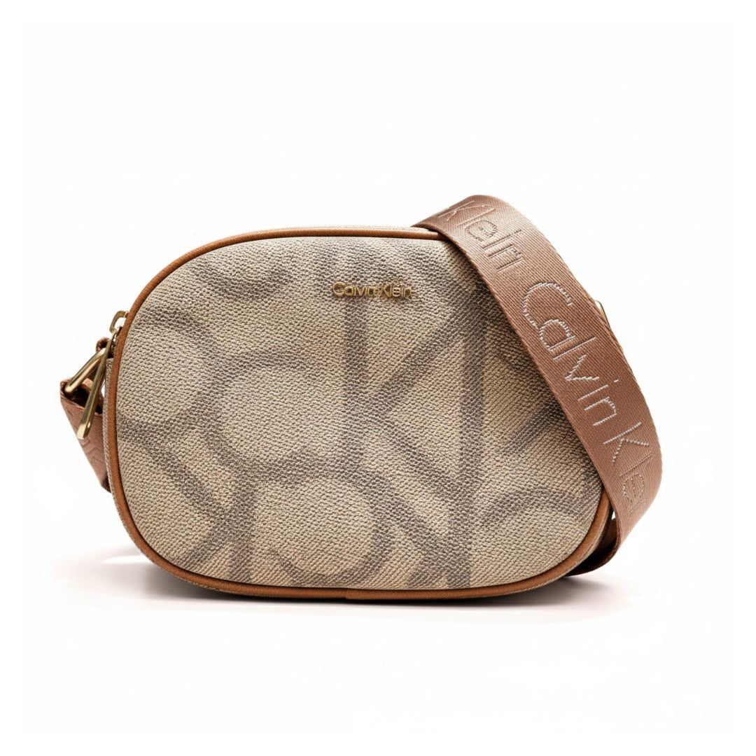 Calvin Klein Ultralight Saddle Handbag Women - BRNOLV - Brown-Olive