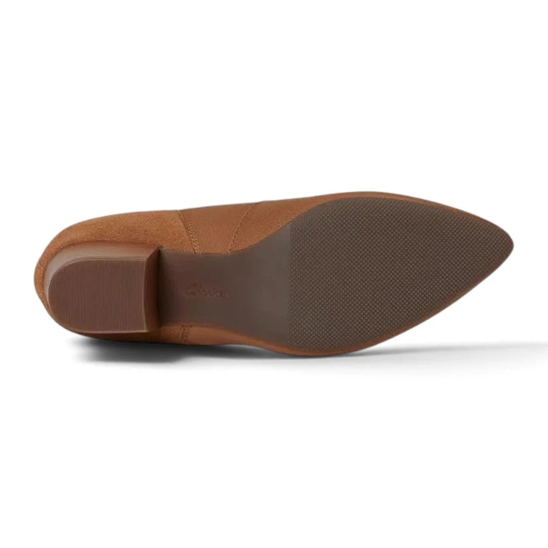 Clarks Ellanie Vibe Ankle Boot - TAN