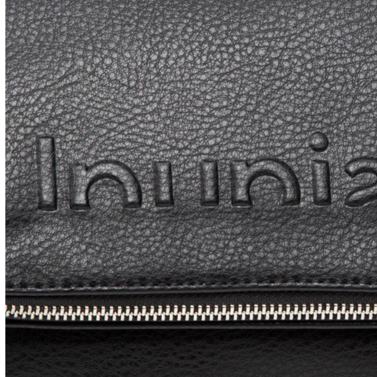 Desigual Bols_Embossed Half Venecia Logo-BLK - Black