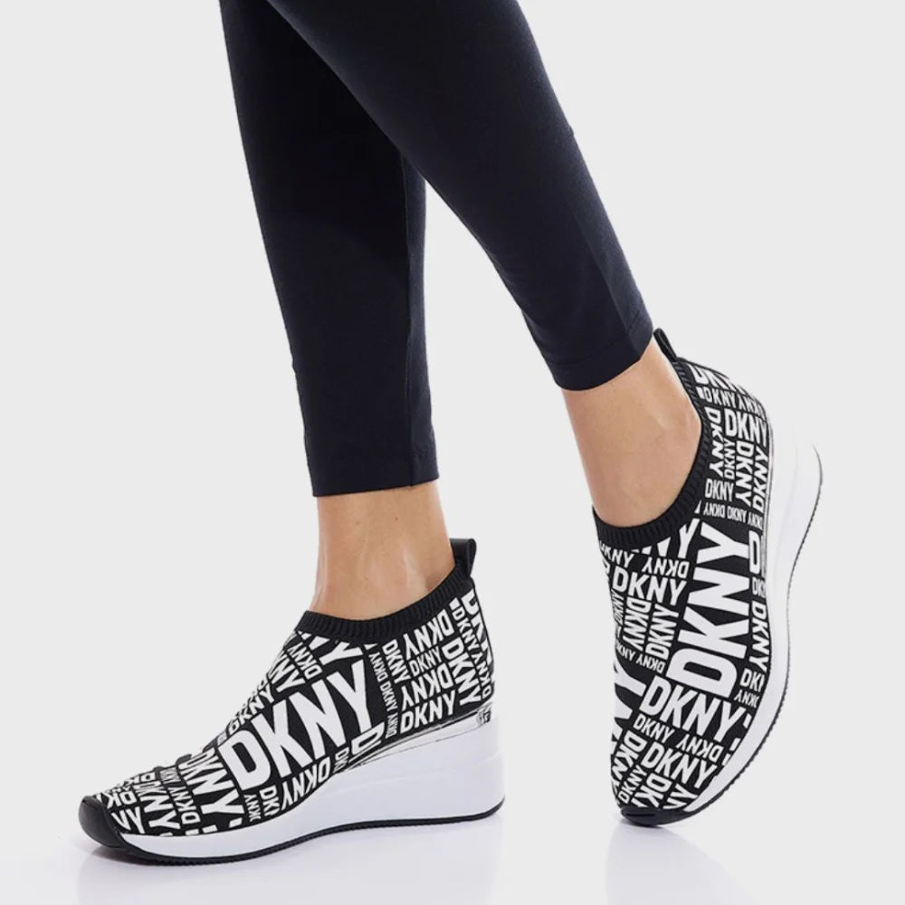 DKNY Parks Logo Printed Heeled Slip-On Sneakers Women - BLKWHT