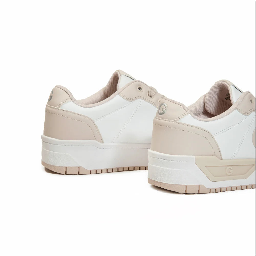 GBG Los Angeles Holdin Sneakers Women - BEGWHT