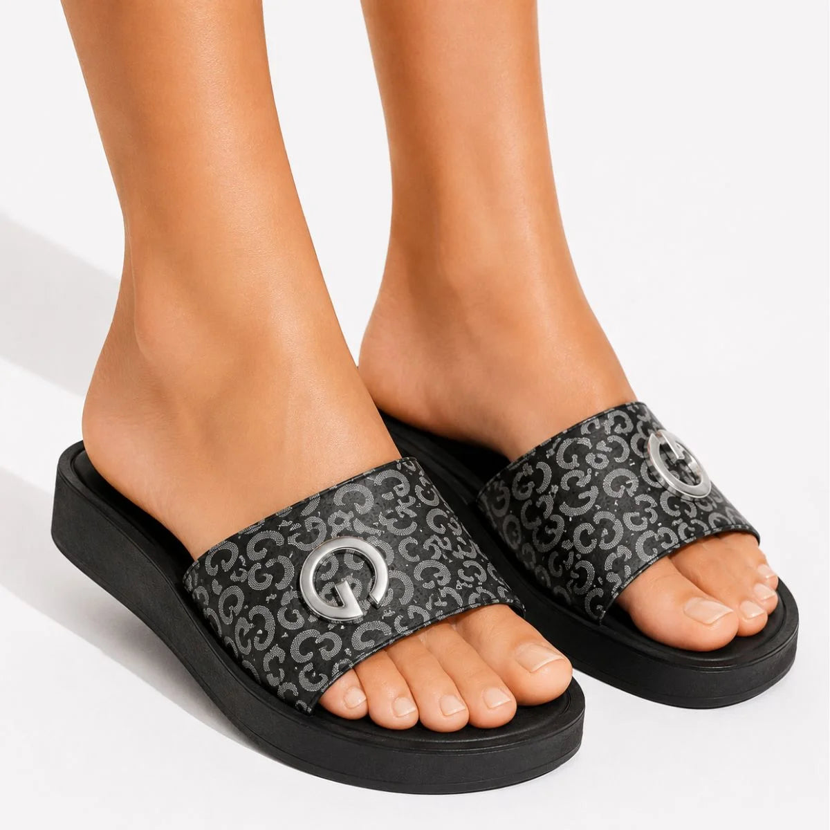 GBG Los Angeles Zia Platform Sandals Women - BLK