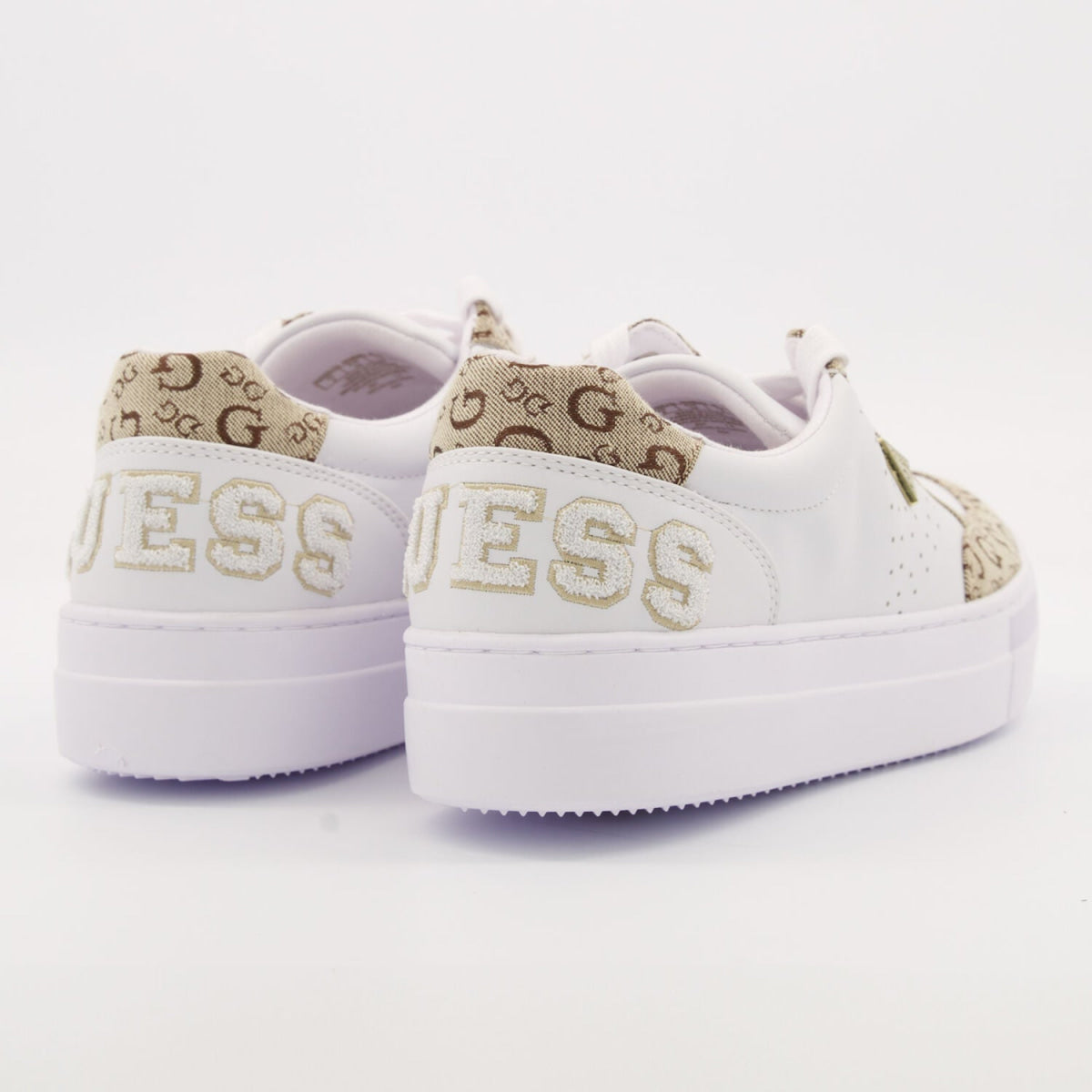 GUESS Beverly Logo Trainers - WHTBEG