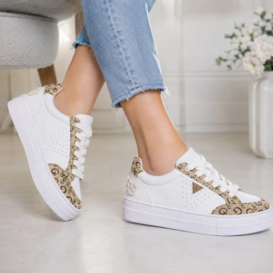 GUESS Everly Sneakers Women - WHT