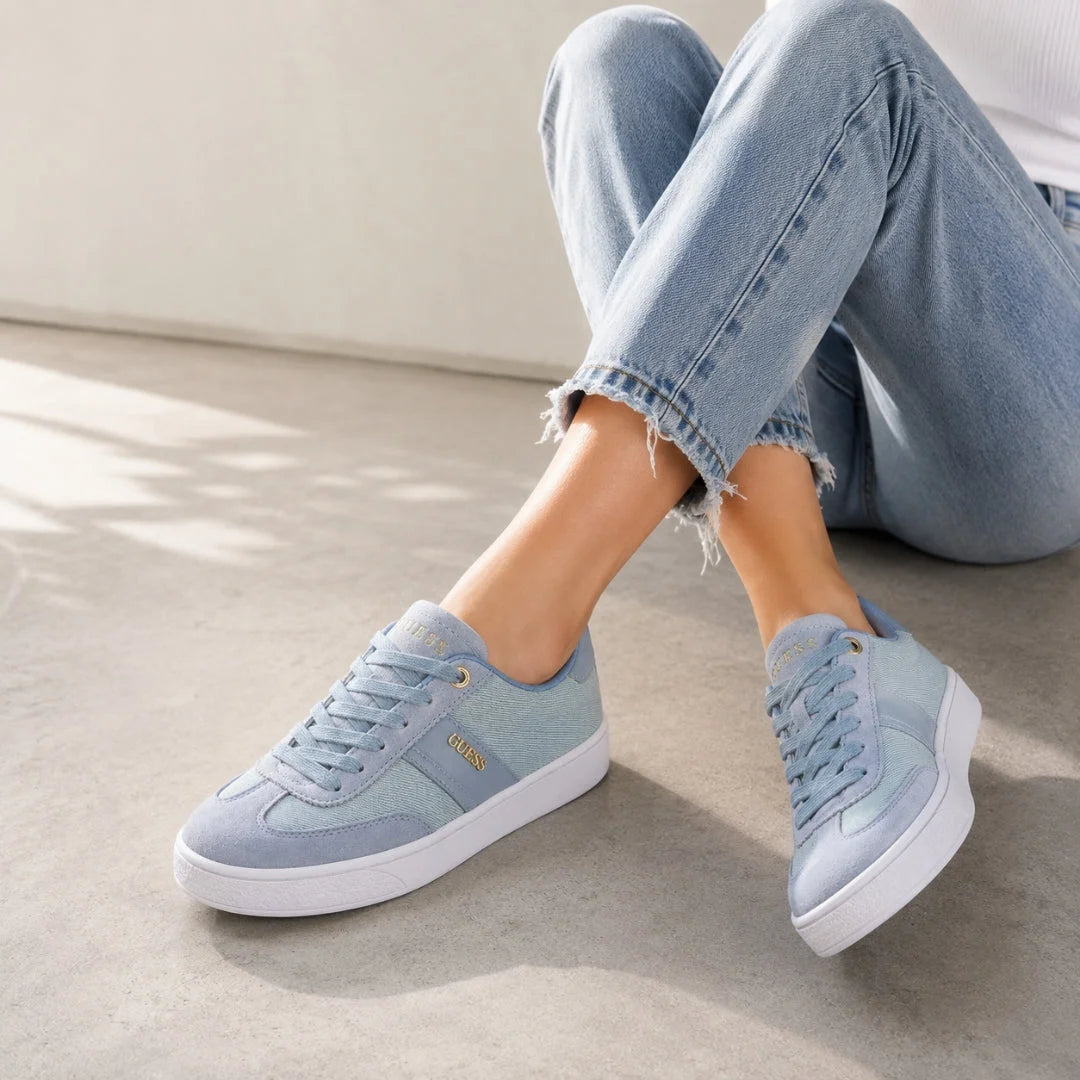 GUESS Naoko3 Sneakers Women - BLU
