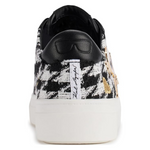 KARL LAGERFELD PARIS CATE PINS LACE UP2 Sneakers Women - BLKWHT