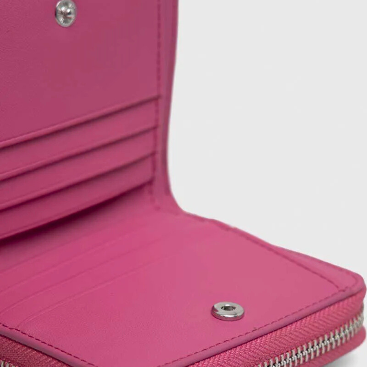 Karl Lagerfeld Paris Ikonik Sm Folded Zip Wallet Women - PNK - Pink