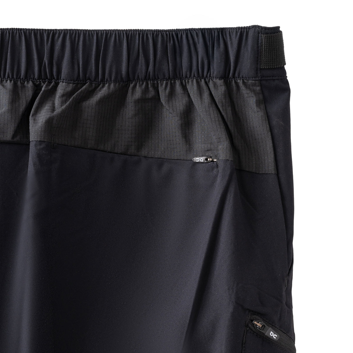 ON CLOUD Core Pants Men-BLK