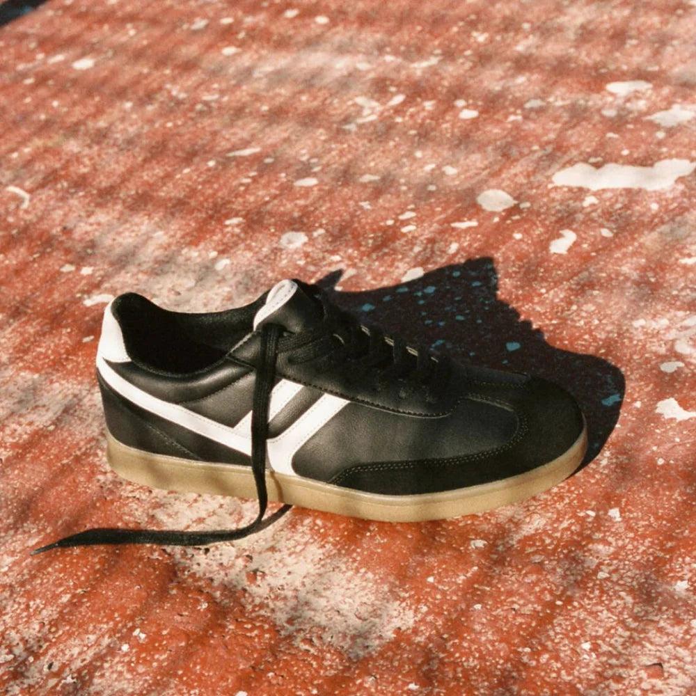 Pull & Bear Contrast Retro Trainers - BLK - Shoes