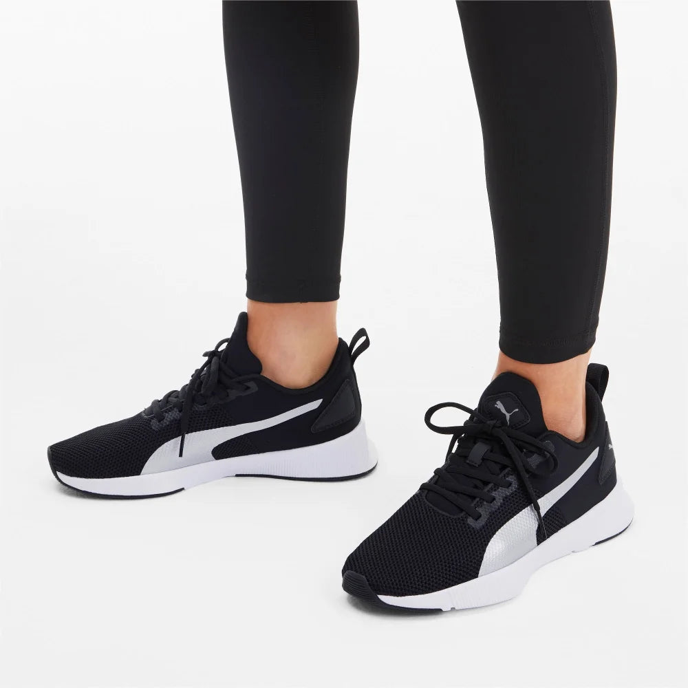 PUMA FLYER Runner Mesh Running Men - BLKWHT Shoes