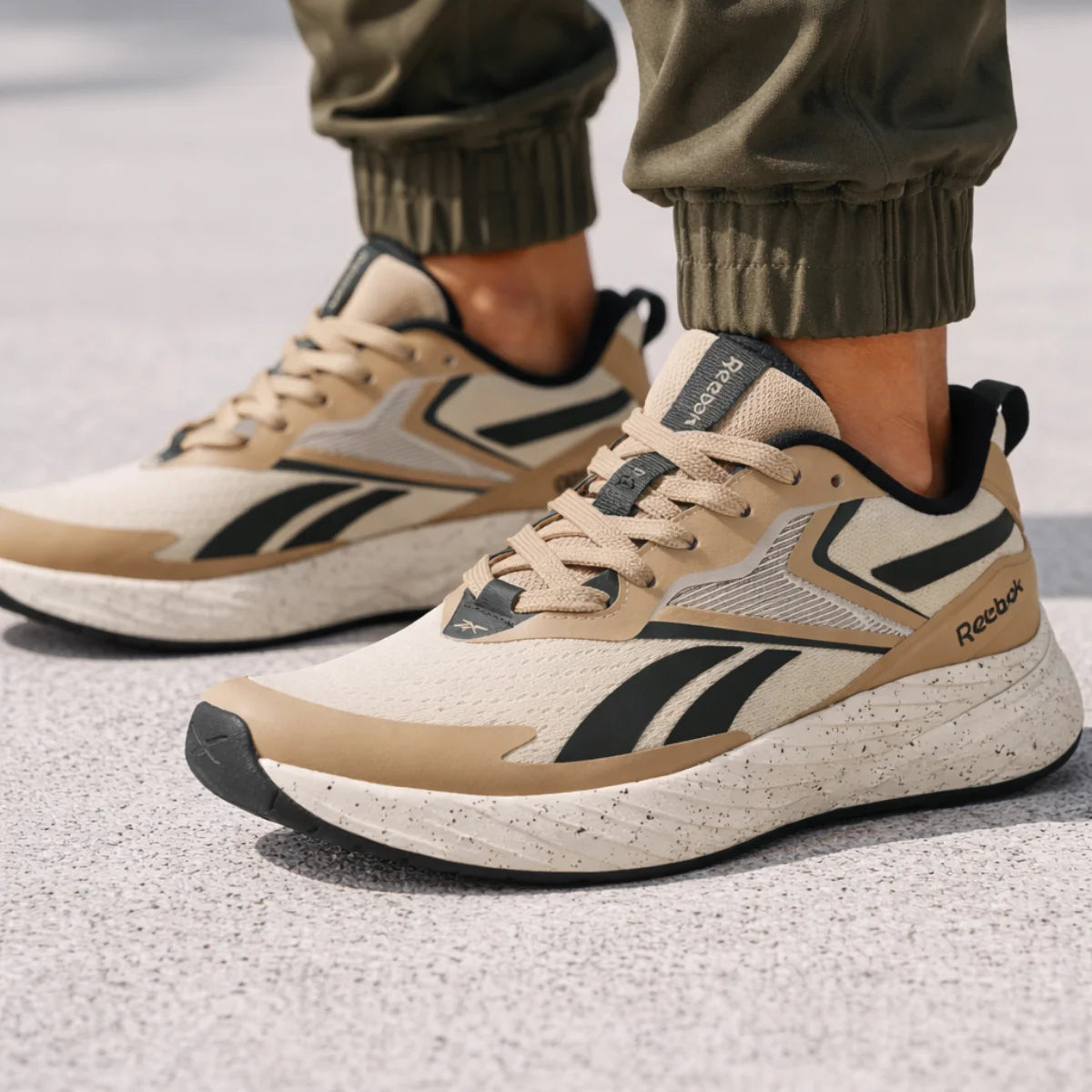 Reebok Verse Trainers Men - BEG