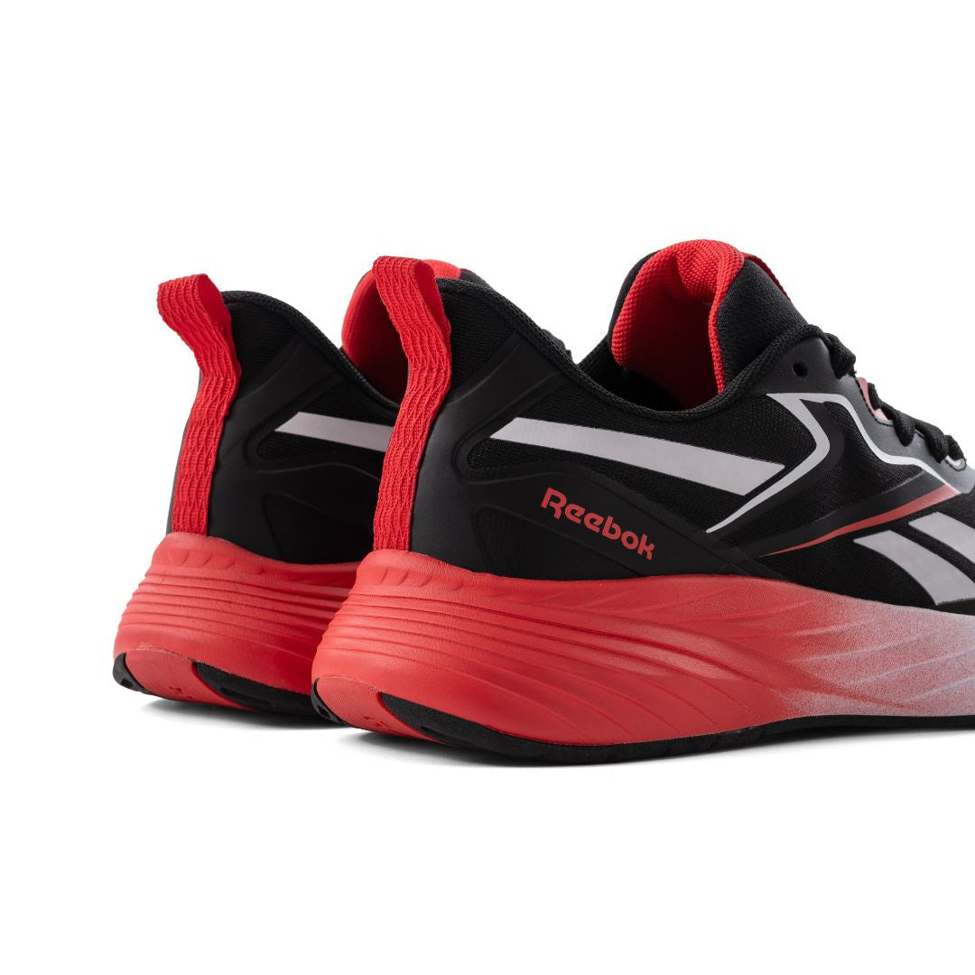 Reebok VERSE Trainers Men - BLKRED