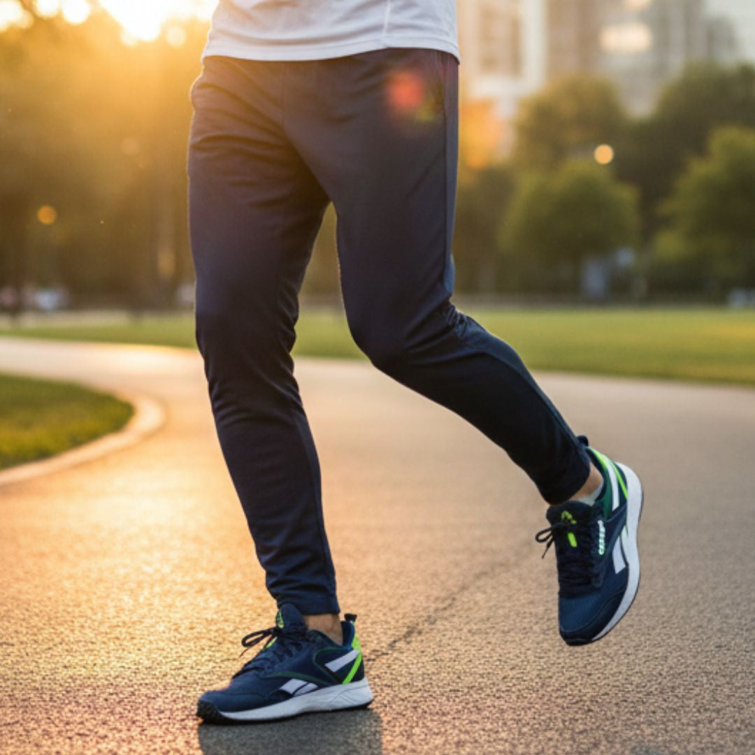 Reebok VERSE Trainers Men - NVYLIM