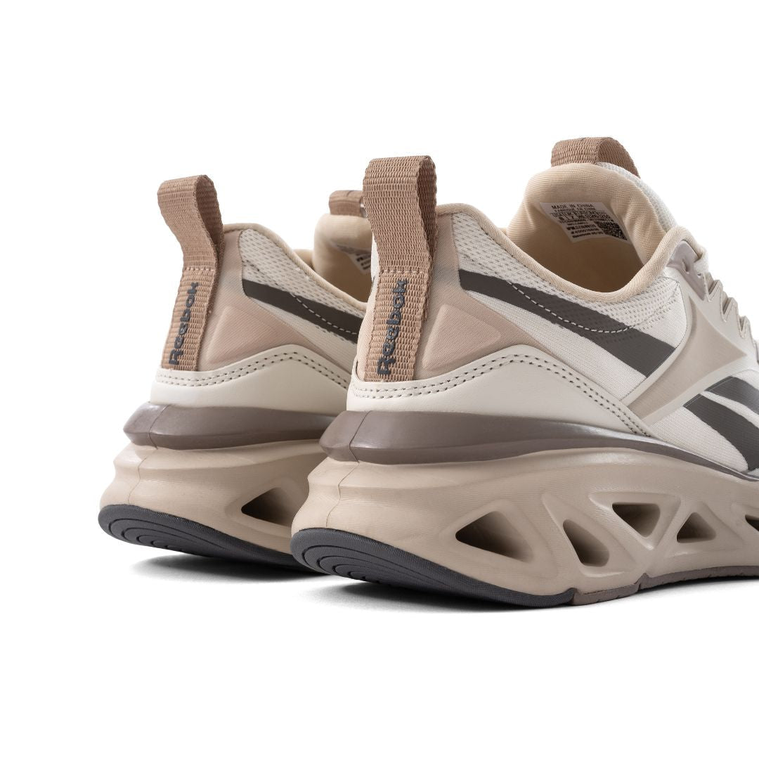 Reebok Zig Dynamica 5 Trainers Men - BEG
