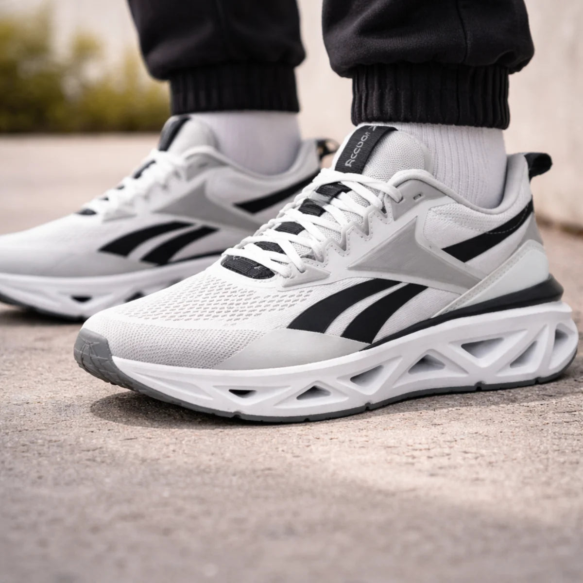Reebok Zig Dynamica 5 Trainers Men - WHT