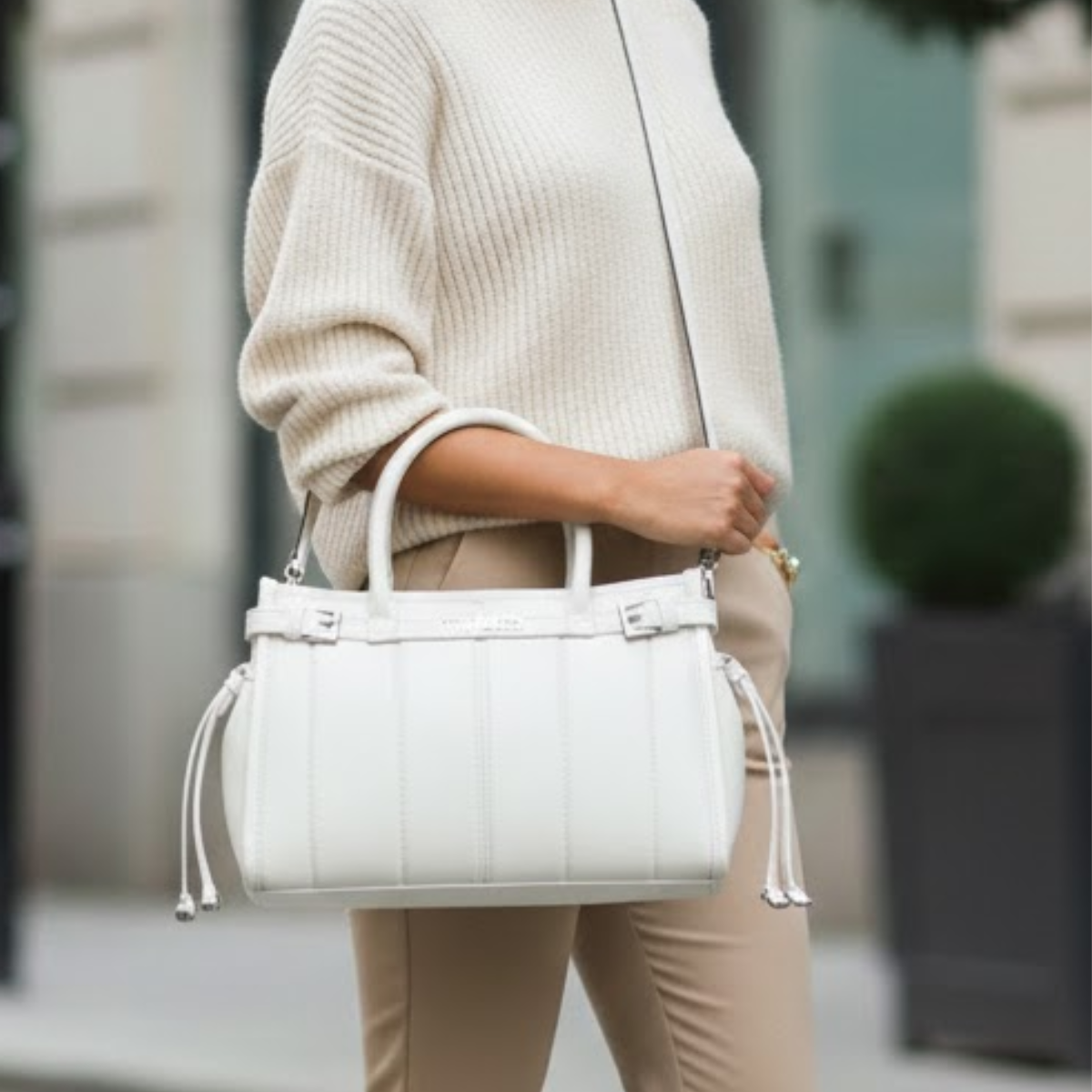 Steve Madden Breece Shoulder Bag Women - WHT - White