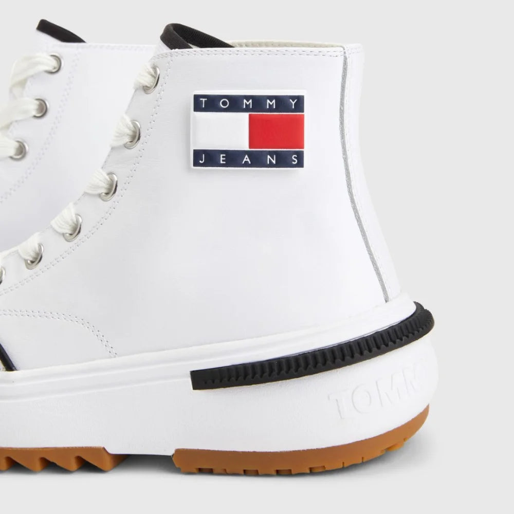 Tommy Hilfiger Chunky Cleat Leather Trainers Women - WHT - Shoes
