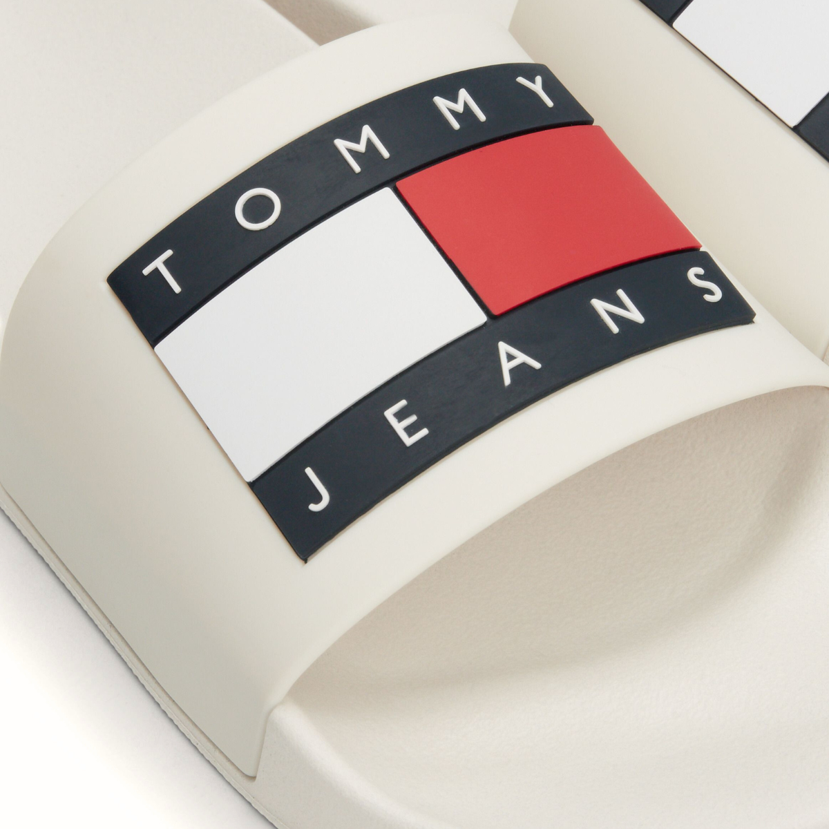 Tommy Hilfiger Essential Flag Badge Pool Slides OFFWHT