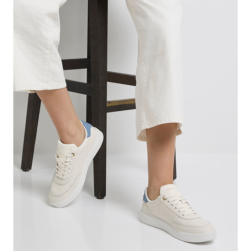 Tommy Hilfiger ESSENTIAL Logo Detail Lace-Up Sneakers Women FW0FW08682-WHT