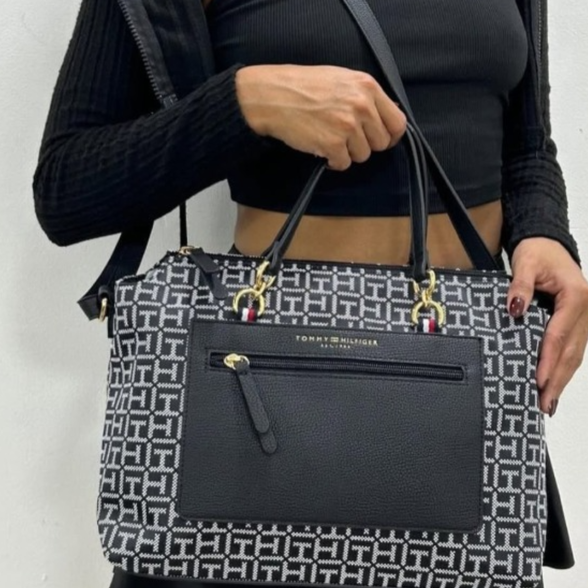 Tommy Hilfiger Jacquard Amelia Satchel Shoulder Bag women - BLKWHT - Black-White