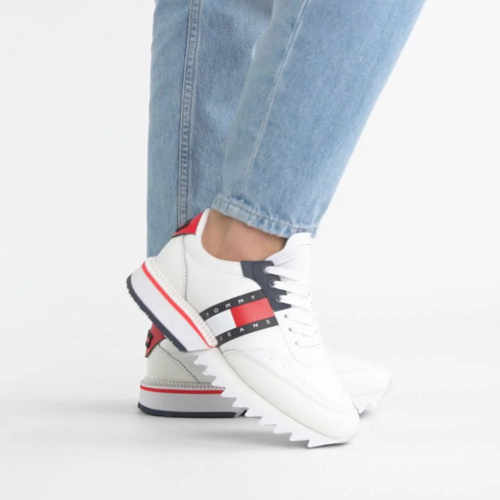 Tommy Hilfiger Jeans Cleated Sneakers Women EN0EN02055-WHT