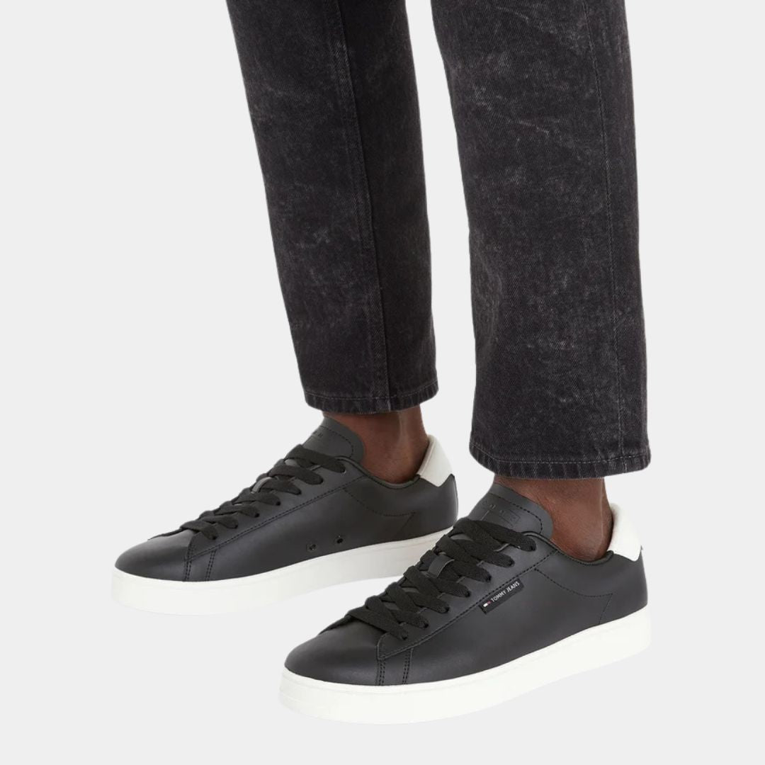 Tommy Hilfiger Jeans Leather Low Cupsole EM0EM01374-BLK - Black / 42