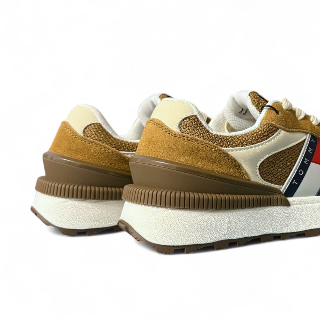 Tommy Hilfiger Jeans TJM Technical Runner ESS EM0EM01537 WHTTAN
