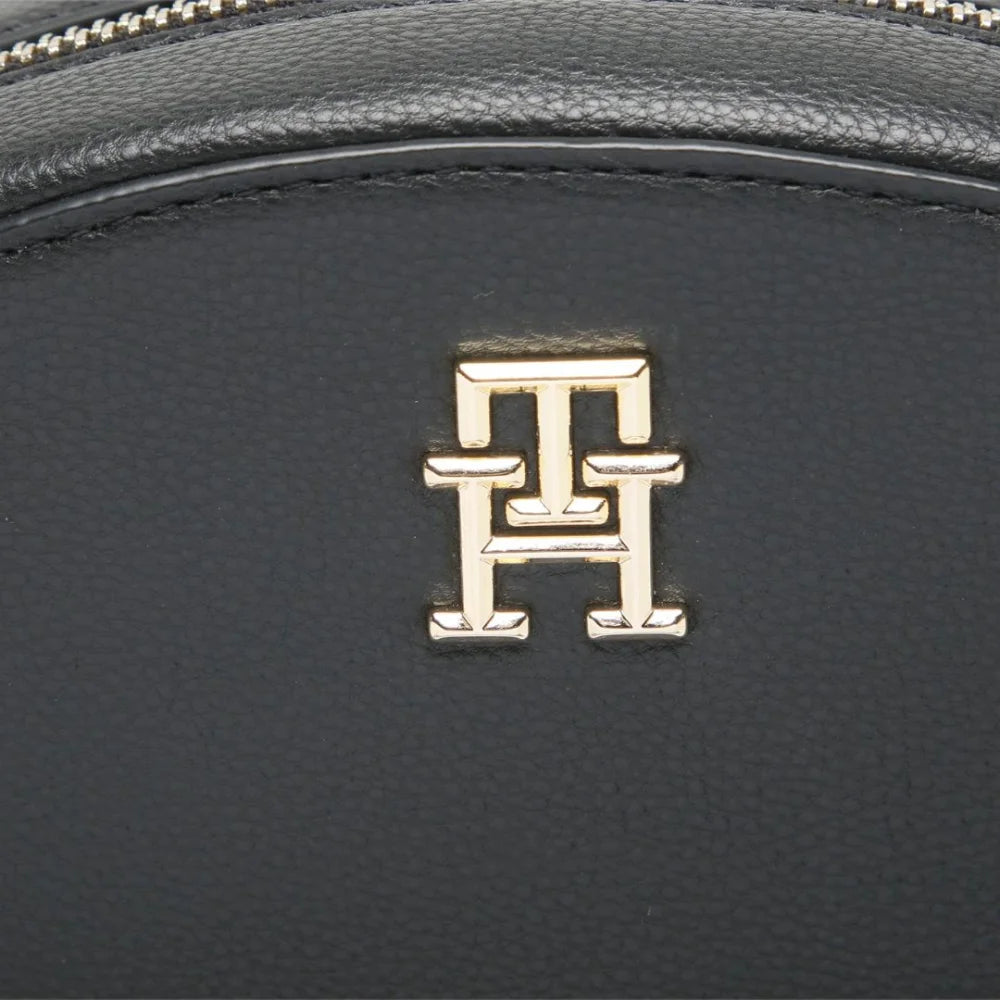 Tommy Hilfiger Life Half Moon Camera Bag AW0AW14471-BLK - Black