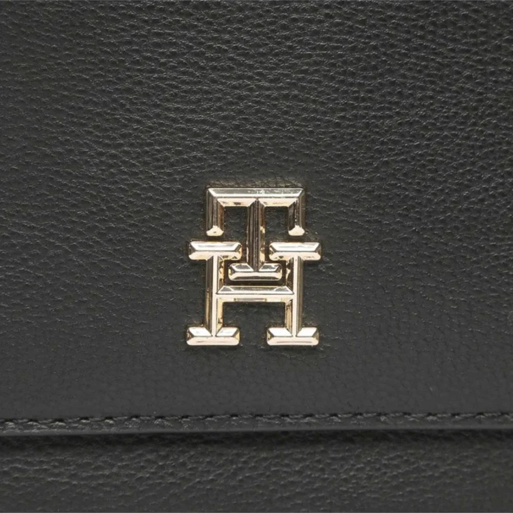 Tommy Hilfiger Life Shoulder Bag AW0AW14510-BLK - Black