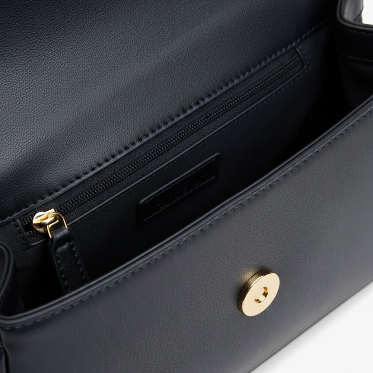 Tommy Hilfiger Pebbled Flap Crossbody Bag - BLK - Black